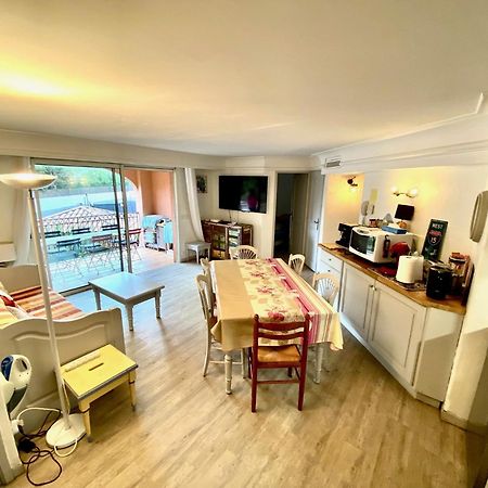 Residence 4 Etoiles Port Marine Sainte-Maxime Bagian luar foto