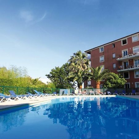 Residence 4 Etoiles Port Marine Sainte-Maxime Bagian luar foto