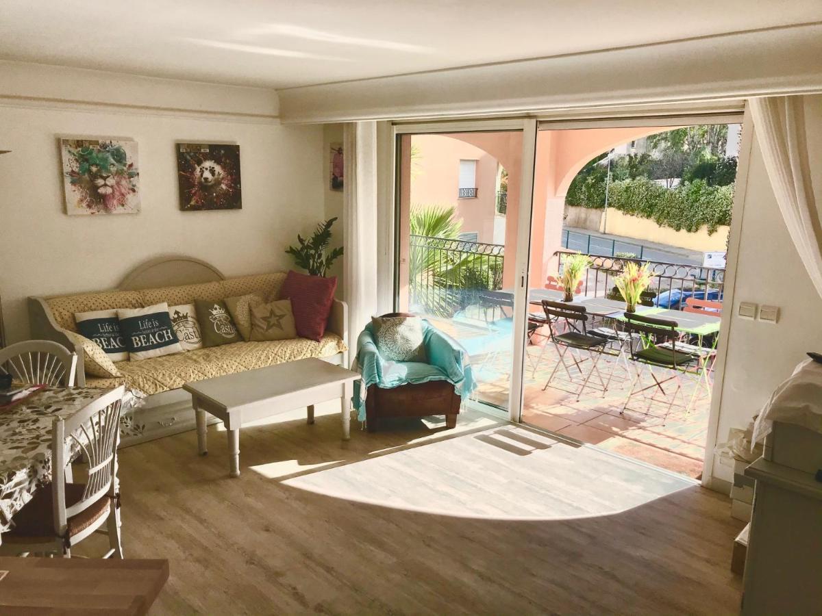 Residence 4 Etoiles Port Marine Sainte-Maxime Bagian luar foto