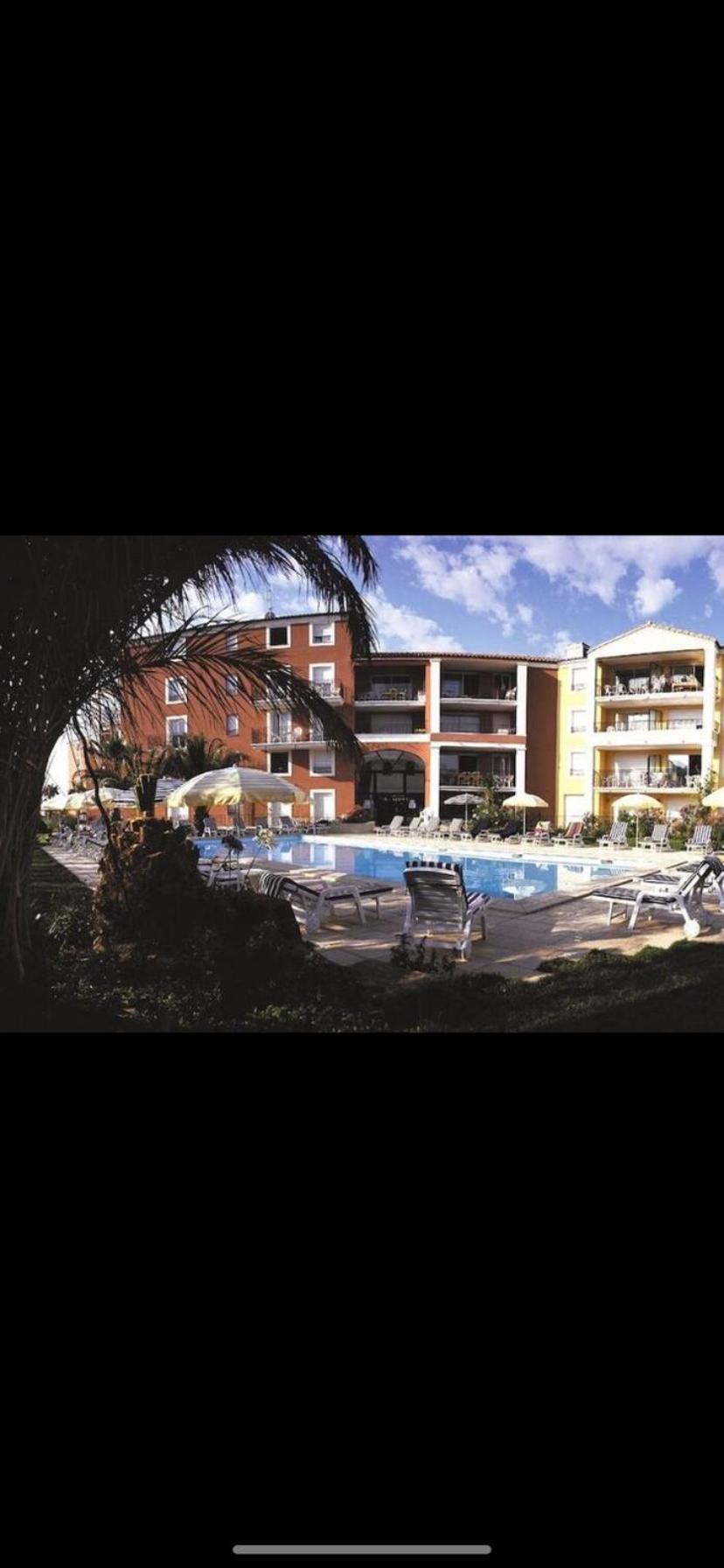 Residence 4 Etoiles Port Marine Sainte-Maxime Bagian luar foto