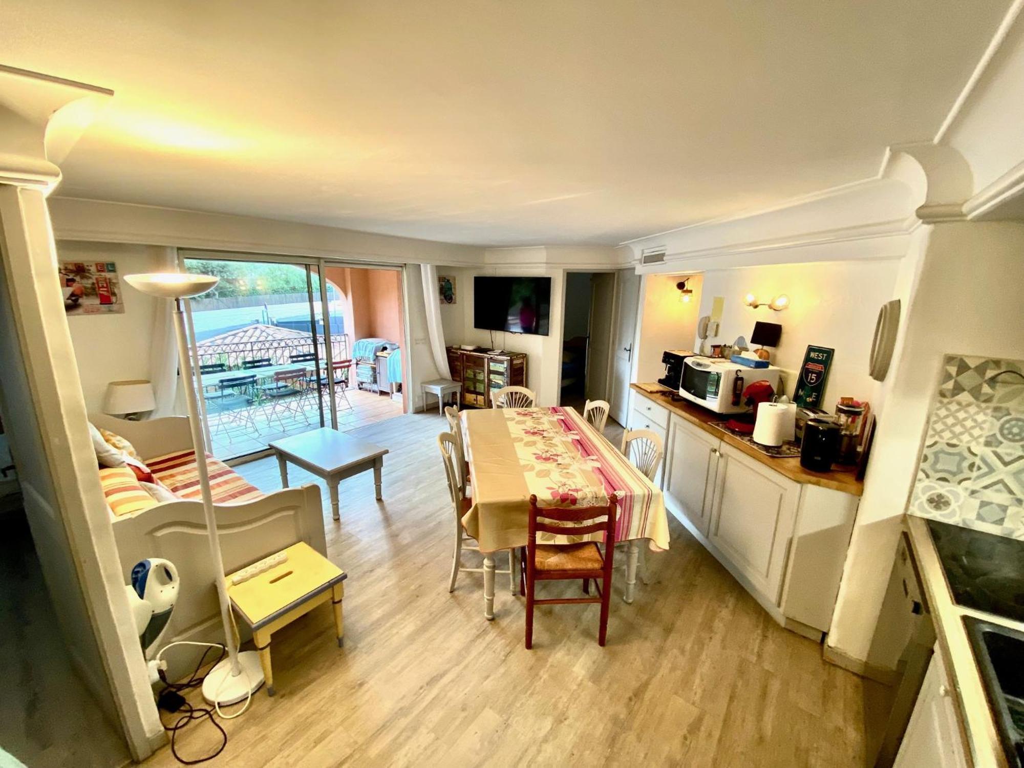 Residence 4 Etoiles Port Marine Sainte-Maxime Bagian luar foto